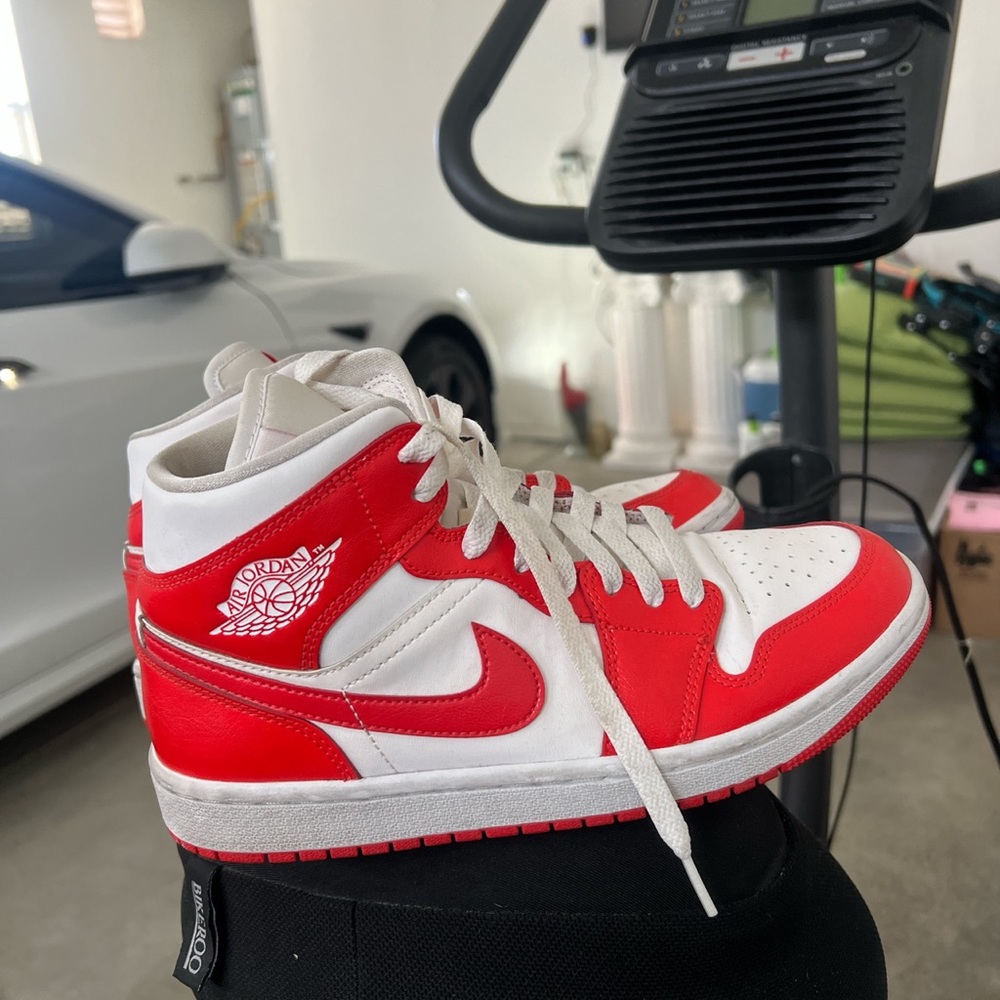 Women’s Air Jordan 1 Mid ‘Habanero Red’